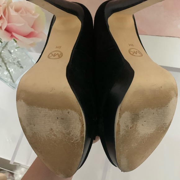 Michael Kors platform pumps - Picture 3 of 3